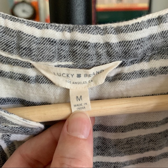 Lucky Brand • Gray Striped Sleeveless Tunic - Picture 4 of 6